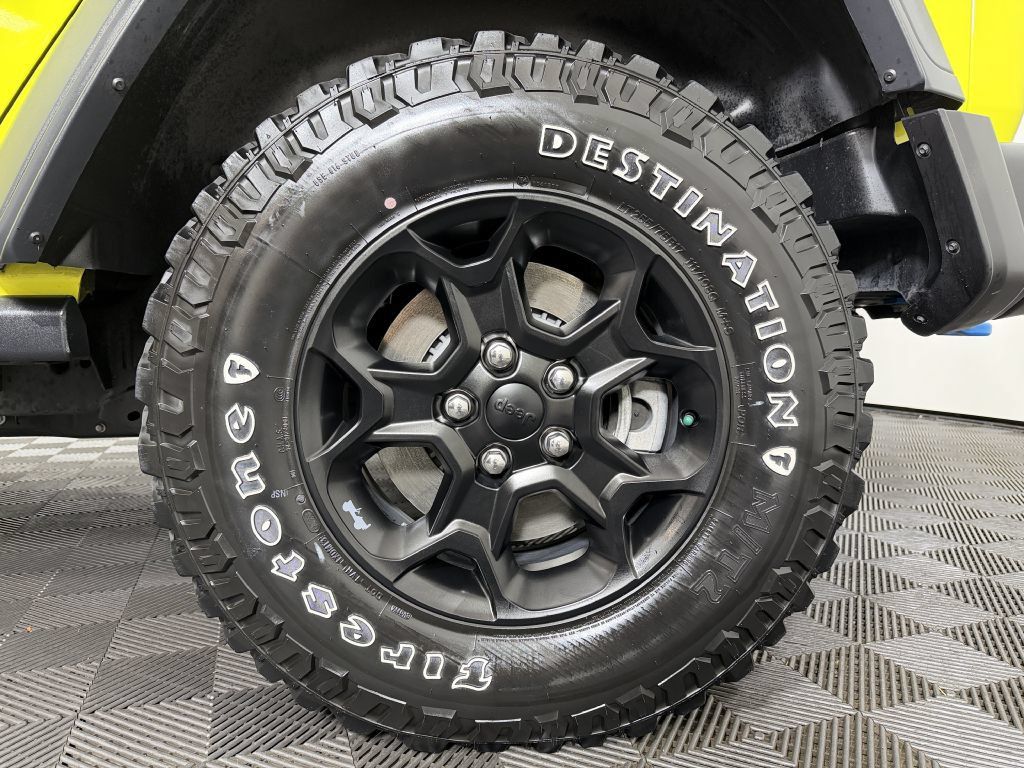 Used 2023 Jeep Wrangler Unlimited w/ Cold Weather Group AWD/4WD image 58
