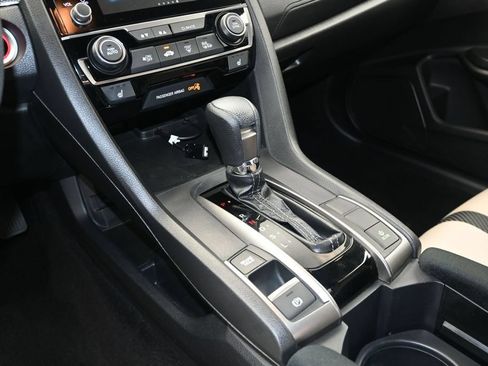 Used 2019 Honda Civic EX image 18