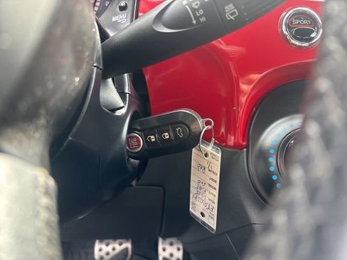 Used 2015 FIAT 500 Sport image 28