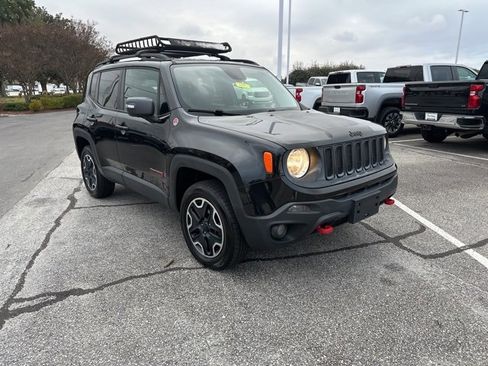 Used 2016 Jeep Renegade Trailhawk image 26