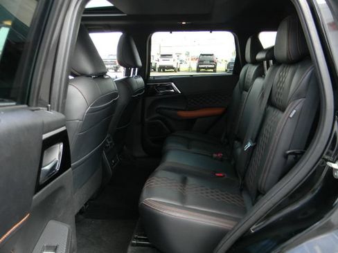 Used 2022 Mitsubishi Outlander SEL AWD/4WD image 21