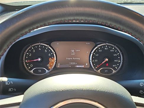 Used 2018 Jeep Renegade Trailhawk w/ UConnect 8.4 Nav Group image 10