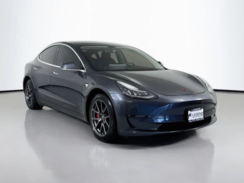 Used 2018 Tesla Model 3 Long Range RWD image 4