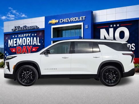 New 2026 Chevrolet Traverse LT w/ Midnight/Sport Edition AWD/4WD image 3