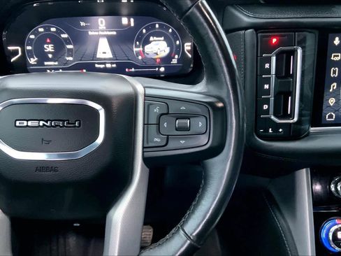 Used 2023 GMC Yukon Denali image 24