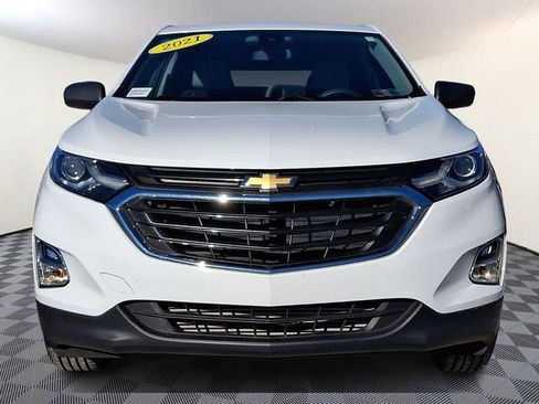 Used 2021 Chevrolet Equinox LS w/ LS Convenience Package image 2