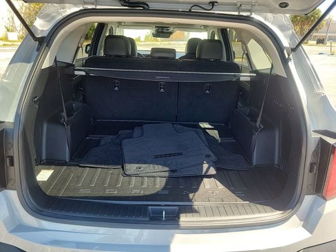 Used 2024 Kia Sorento S w/ Panoramic Sunroof Package image 8