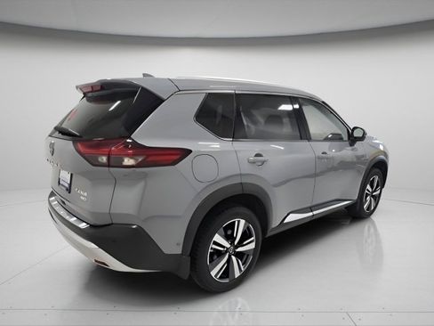 Used 2023 Nissan Rogue Platinum w/ Platinum Premium Package image 13