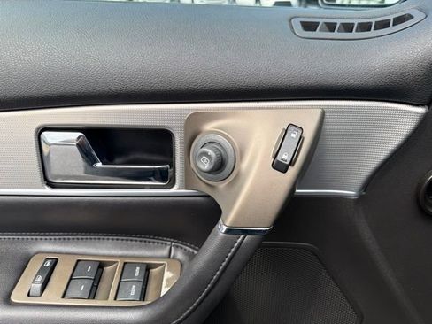 Used 2012 Lincoln MKX FWD image 20