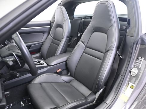 Used 2022 Porsche 911 Targa 4S image 5