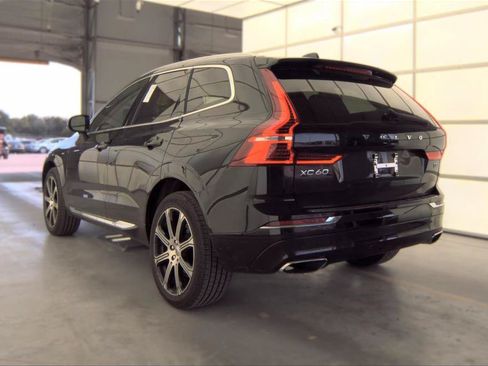 Used 2021 Volvo XC60 T5 Inscription AWD/4WD image 11