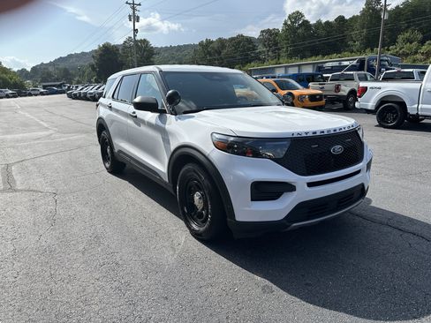 Used 2026 Ford Explorer 4WD Police Interceptor w/ Ready For The Road Package image 4