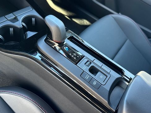 New 2027 Toyota Prius Plug-In Hybrid FWD image 27