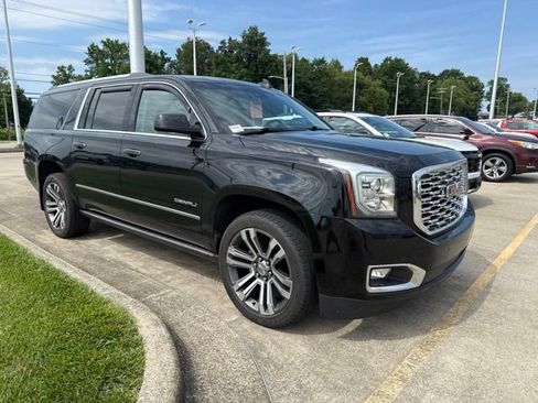 Used 2018 GMC Yukon XL Denali w/ Denali Ultimate Package AWD/4WD image 15