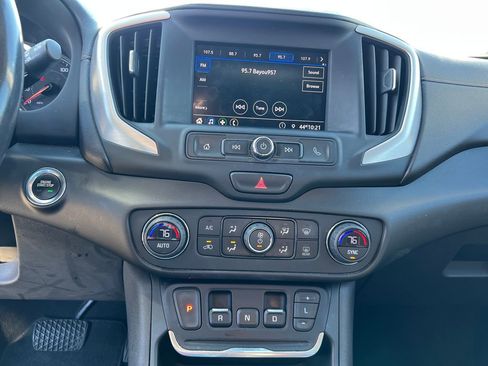 Certified 2021 GMC Terrain SLE w/ Driver Convenience Package image 22