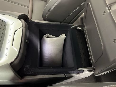 New 2026 Nissan Armada SL w/ Captain's Chari Seat Package RWD image 29