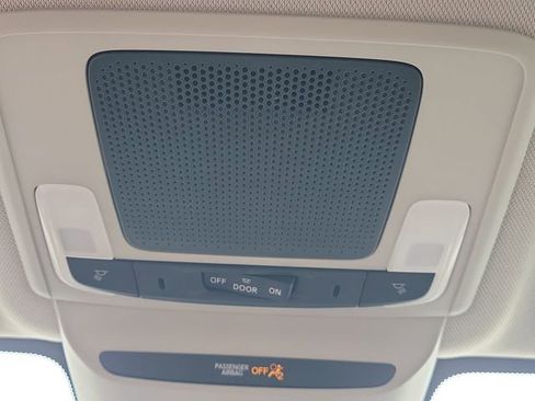 Used 2023 Honda HR-V LX image 25