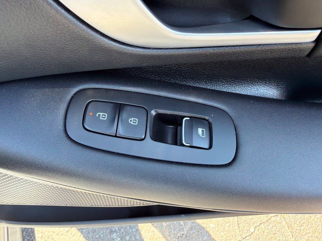 Used 2026 Hyundai Sonata Blue FWD image 14