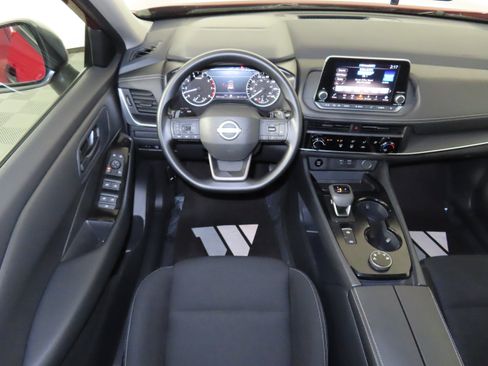 Certified 2025 Nissan Rogue S image 34