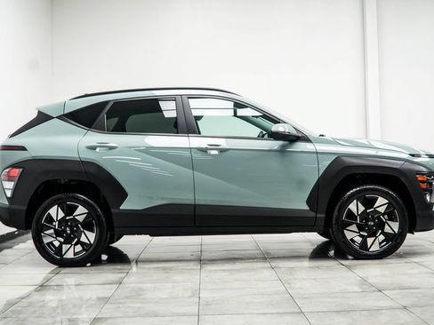 Used 2024 Hyundai Kona SEL AWD/4WD image 6