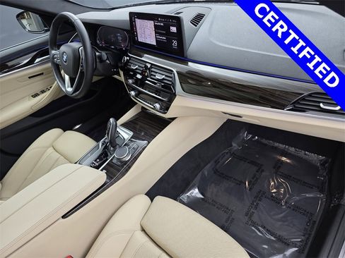 Certified 2023 BMW 530i 530i w/ Convenience Package image 30