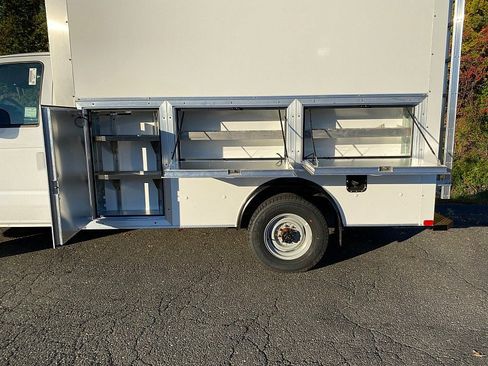 New 2026 Ford E-350 and Econoline 350 Super Duty w/ Power Equipment Group image 14