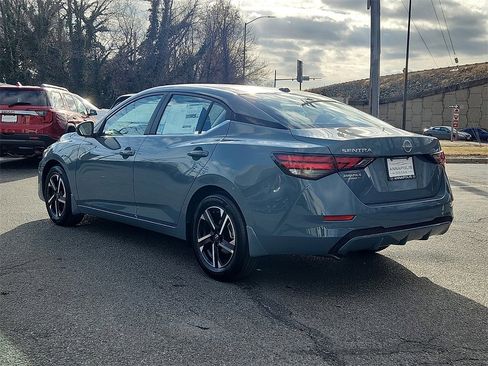 New 2025 Nissan Sentra SV image 3
