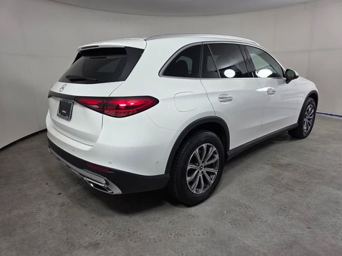 Certified 2025 Mercedes-Benz GLC 300 image 4