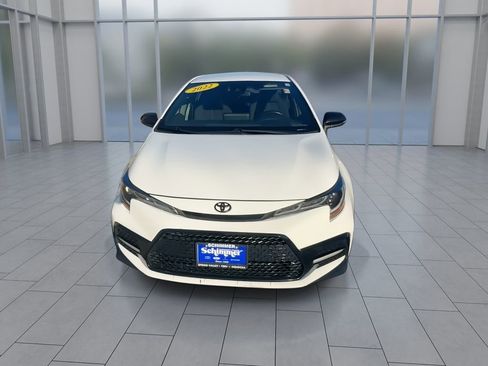 Used 2022 Toyota Corolla SE w/ Carpet Mat Package (TMS) image 3