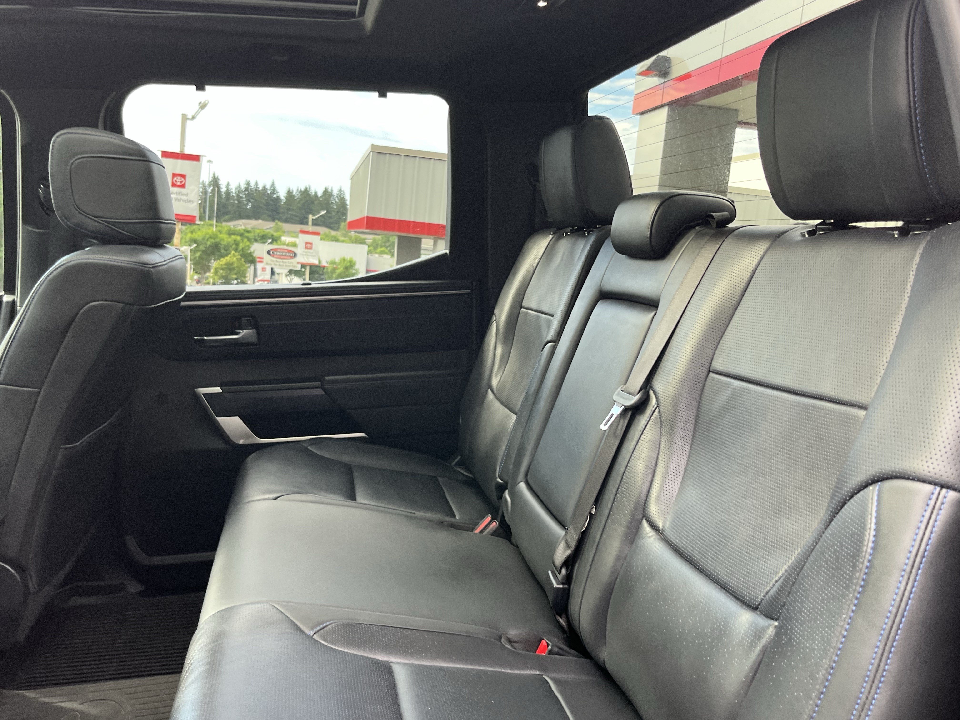 Used 2024 Toyota Tundra Platinum AWD/4WD image 15
