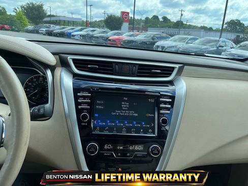 Used 2018 Nissan Murano Platinum w/ Cargo Package FWD image 16