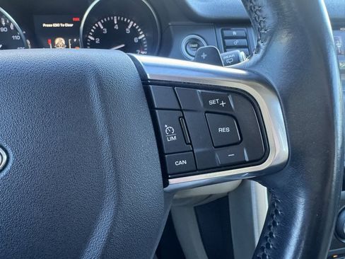 Used 2016 Land Rover Discovery Sport HSE image 21