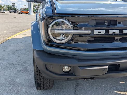 New 2025 Ford Bronco Outer Banks image 7