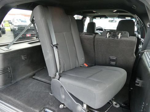 Used 2017 Ford Expedition EL XLT AWD/4WD image 18