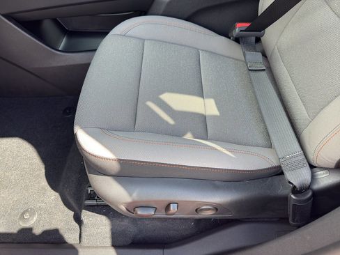 New 2026 Chevrolet Traverse LT image 13