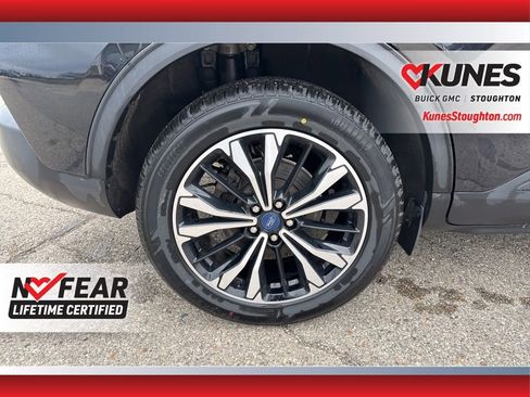 Used 2021 Ford Escape SE w/ SE Sport Appearance Package AWD/4WD image 14