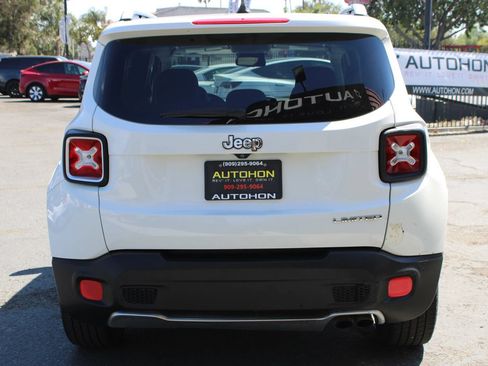 Used 2017 Jeep Renegade Limited FWD image 33
