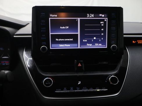 Used 2022 Toyota Corolla LE FWD image 22