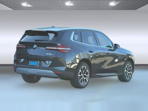 Used 2026 BMW X3 xDrive30i w/ Premium Package AWD/4WD image 9