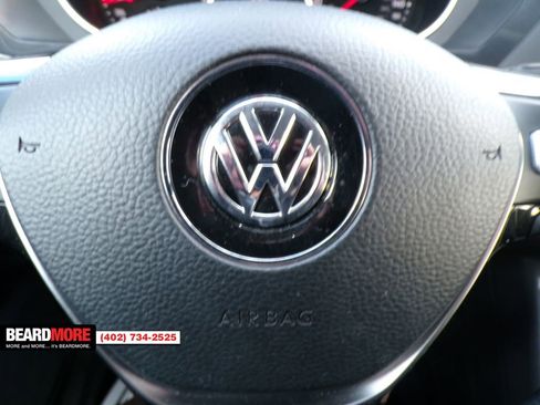 Used 2019 Volkswagen Tiguan SE image 36