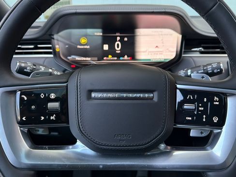 New 2026 Land Rover Range Rover SV AWD/4WD image 11
