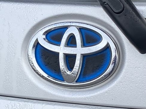 Used 2014 Toyota Prius C One image 4