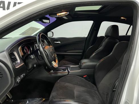 Used 2019 Dodge Charger Scat Pack w/ Dynamics Package image 14