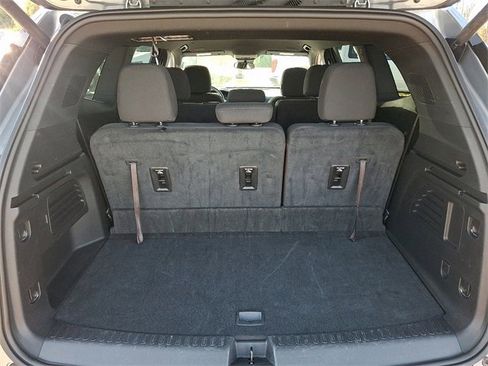 Used 2025 GMC Acadia Elevation image 27