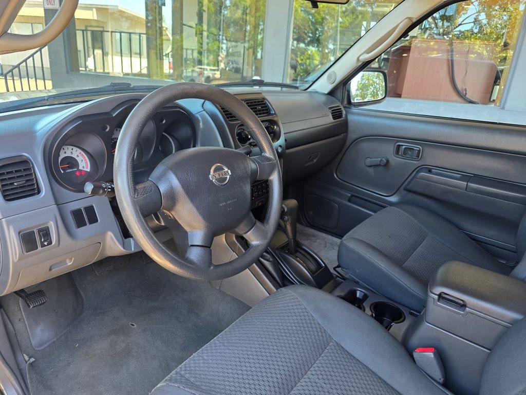 Used 2004 Nissan Xterra XE w/ (Tow) Tow Pkg AWD/4WD image 9