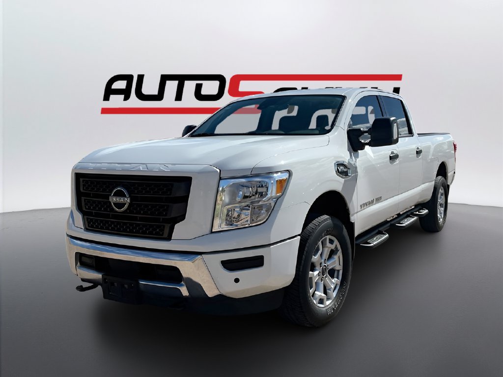 Used 2024 Nissan Titan SV w/ SV Convenience Package AWD/4WD image 3