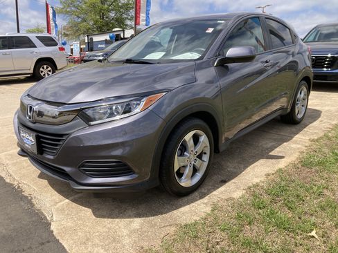 Used 2019 Honda HR-V LX image 9