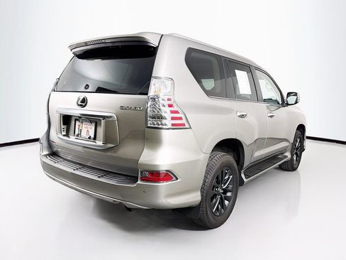 Used 2023 Lexus GX 460 Premium w/ Premium Package AWD/4WD image 10