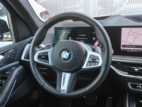 Used 2026 BMW X7 xDrive40i w/ M Sport Package AWD/4WD image 12