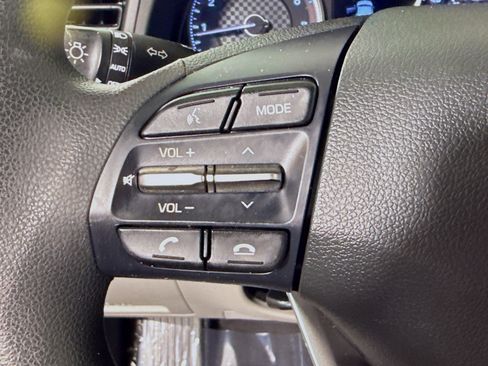Used 2020 Hyundai Elantra SEL FWD image 14